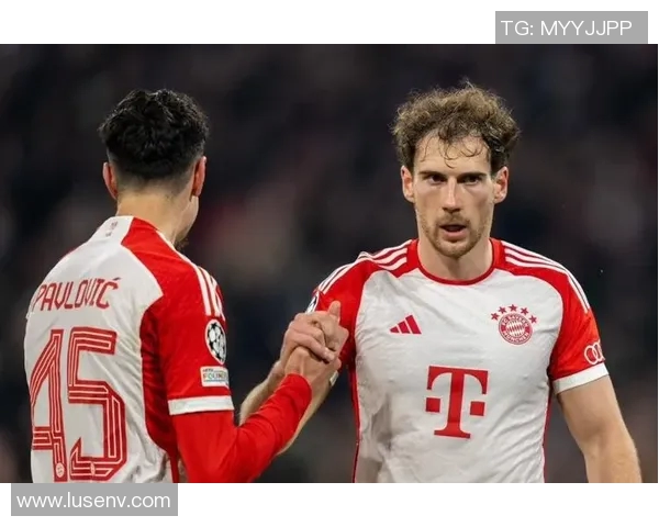 格雷茨卡的崛起与挑战：从青涩小将到德国足球新星的成长之路