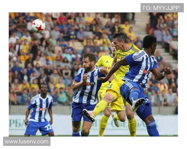 拿波里迎战阿尔克马尔期待精彩对决双方实力对比引发球迷热议 拿波里迎战阿尔克马尔期待精彩对决双方实力对比引发球迷热议